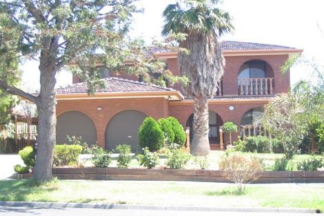 83 Dongola Rd, Keilor Downs, VIC 3038