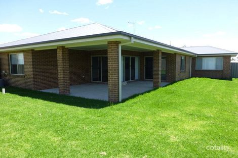 Property photo of 15 Warbler Street Thurgoona NSW 2640