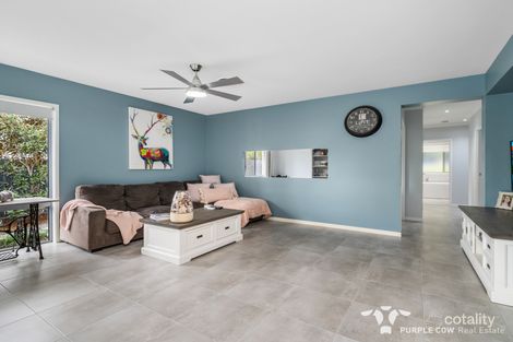 Property photo of 24 Kenneth Drive Augustine Heights QLD 4300