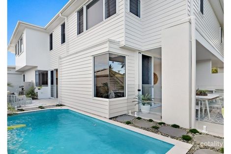 2/17 Perina St, Warana, QLD 4575