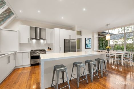 Property photo of 2 Ashburton Road Glen Iris VIC 3146