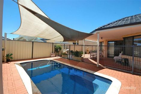 Property photo of 22 Peterborough Circle North Lake WA 6163