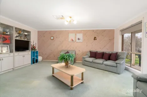 Property photo of 5 Condon Place Lavington NSW 2641