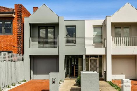6a Henry St, Windsor, VIC 3181
