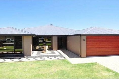 8 Bingham Dr, Success, WA 6164