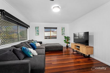 Property photo of 9 Blaxland Street Eastern Heights QLD 4305