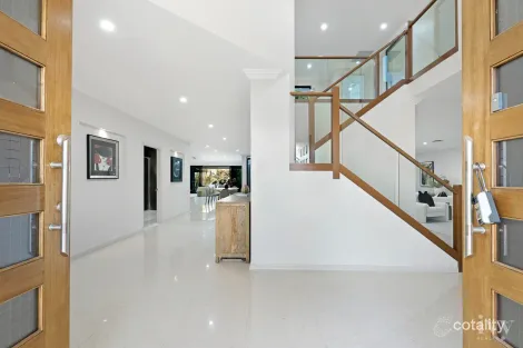 Property photo of 1069 Killymoon Drive Hope Island QLD 4212