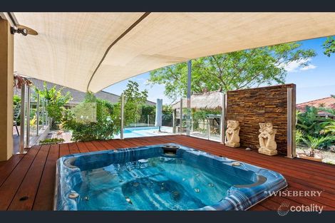 Property photo of 2 Plane Tree Circuit Woongarrah NSW 2259