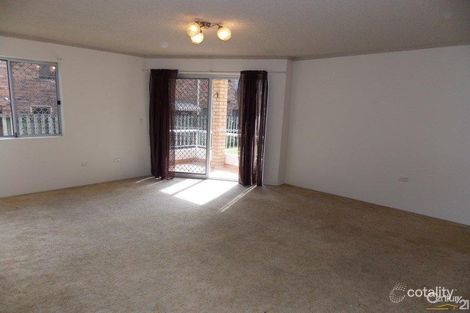 Property photo of 2/58 Coolangatta Road Coolangatta QLD 4225