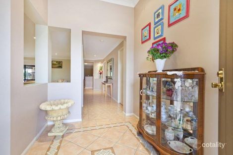 Property photo of 9 Grasmere Place Carindale QLD 4152