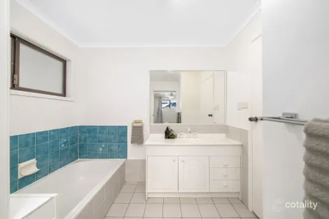 Property photo of 3 Meadows Drive Kallangur QLD 4503