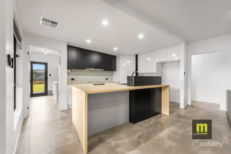 Property photo of 11 Buffalo Crescent Mount Gambier SA 5290