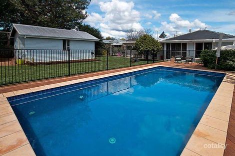 Property photo of 11 Roessler Street Rangeville QLD 4350