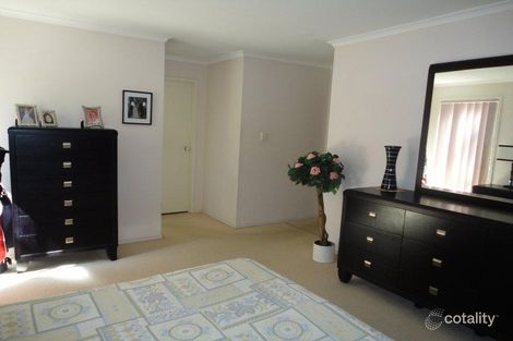 Property photo of 5 Santolina Place Sinnamon Park QLD 4073