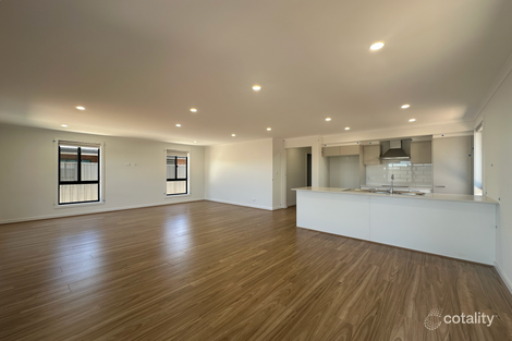 Property photo of 6 Cornwall Street Munno Para Downs SA 5115