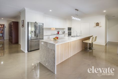 Property photo of 9 Lamington Court Branyan QLD 4670