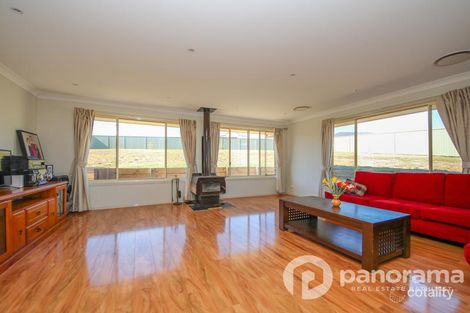 Property photo of 37A Sapphire Crescent Kelso NSW 2795