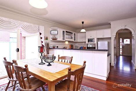 Property photo of 10 Spring Circuit Caroline Springs VIC 3023