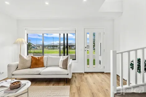 Property photo of 16 Lipari Crescent Deanside VIC 3336