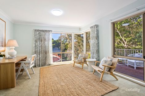 Property photo of 11 Seabreeze Place Thirroul NSW 2515