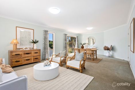 Property photo of 11 Seabreeze Place Thirroul NSW 2515