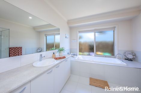 Property photo of 43 Saunders Road New Gisborne VIC 3438