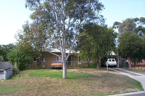 22 Clianthus Way, Koongamia, WA 6056