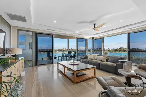 Property photo of 4/11 Galileo Loop Mandurah WA 6210