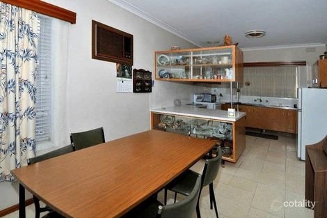 Property photo of 7 Mulhall Drive St Albans VIC 3021