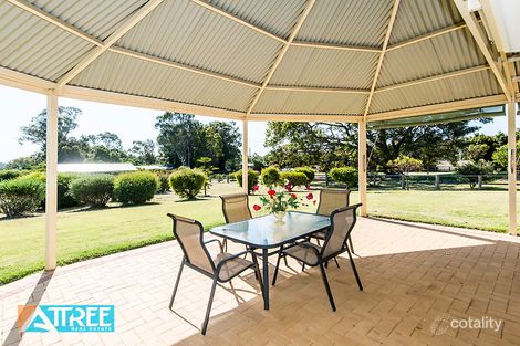 Property photo of 10 Bruns Drive Darling Downs WA 6122