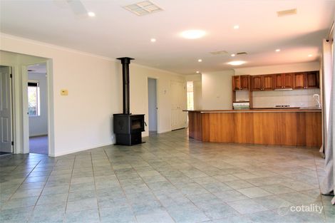 Property photo of 5 Aidan Close Griffith NSW 2680