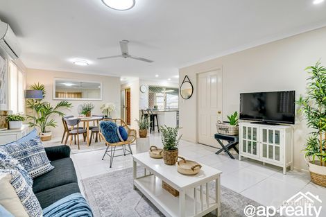 Property photo of 32 Beaufront Place Forest Lake QLD 4078