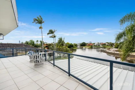 Property photo of 31 Rannock Avenue Benowa QLD 4217