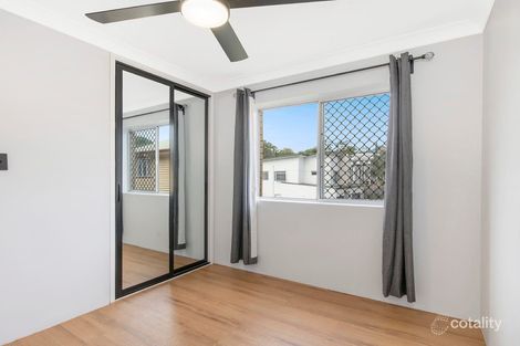 Property photo of 2/27 Thorpe Street Balmoral QLD 4171