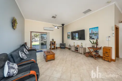 Property photo of 418 Old Sturt Highway Glossop SA 5344