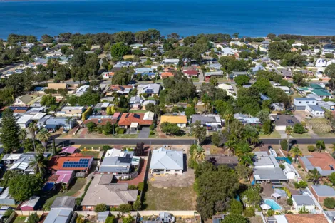 Property photo of 10A Derek Road Coodanup WA 6210