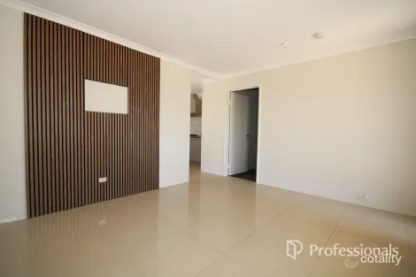 Property photo of 67 Kelston Way Australind WA 6233