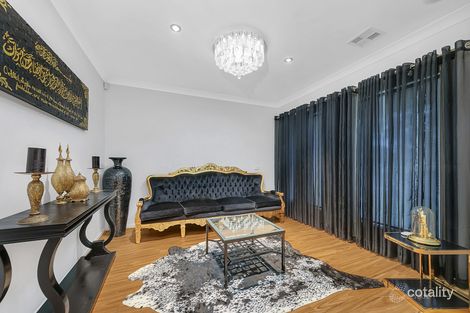 Property photo of 21 Debonair Parade Craigieburn VIC 3064