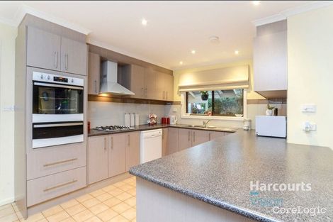 Property photo of 15 Saratoga Crescent Keilor Downs VIC 3038