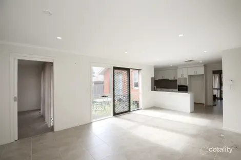 Property photo of 4 Pia Drive Rowville VIC 3178