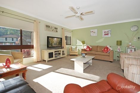 Property photo of 8 Paperbark Close Wyoming NSW 2250