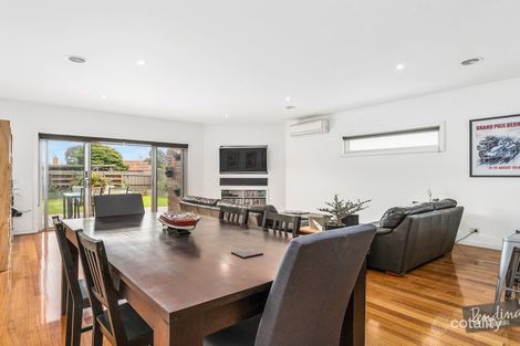 Property photo of 38 Robson Avenue Avondale Heights VIC 3034