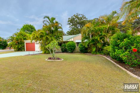 17-19 Kirk Pl, Sandstone Point, QLD 4511