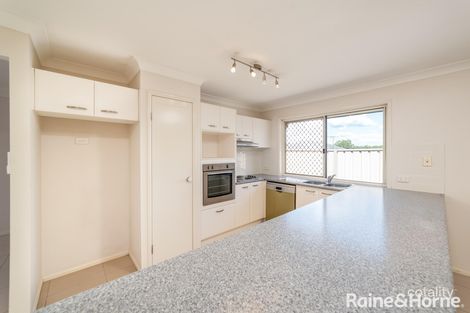 Property photo of 37 Skinner Crescent Silkstone QLD 4304