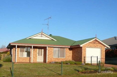 8 Calypso St, Middle Ridge, QLD 4350