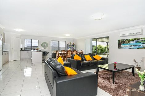 Property photo of 96 Hogg Street Wilsonton Heights QLD 4350