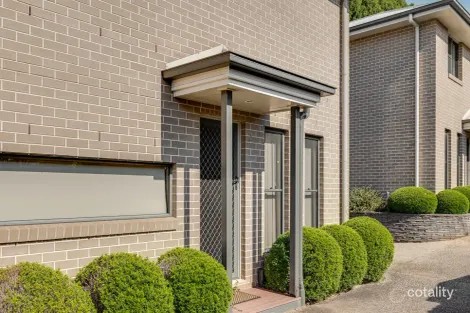 2/128a James St, South Toowoomba, QLD 4350