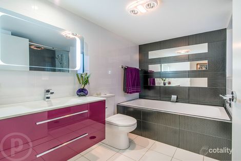 Property photo of 246 Oxford Street Balmoral QLD 4171