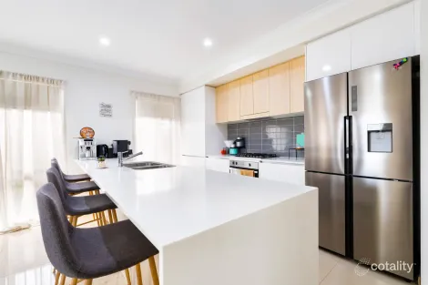 Property photo of 13 Whyalla Street Jordan Springs NSW 2747