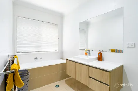 Property photo of 13 Whyalla Street Jordan Springs NSW 2747